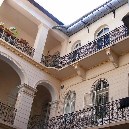 Yolo Hostel Budapest Exterior photo