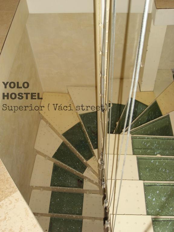 Yolo Hostel Budapest Exterior photo