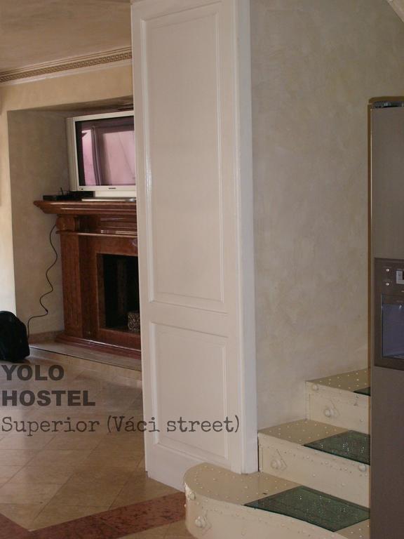 Yolo Hostel Budapest Exterior photo